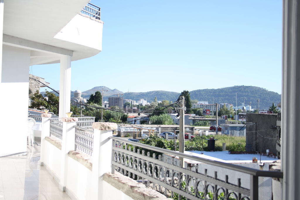 Apartments Vila Monegro Bar Exterior foto